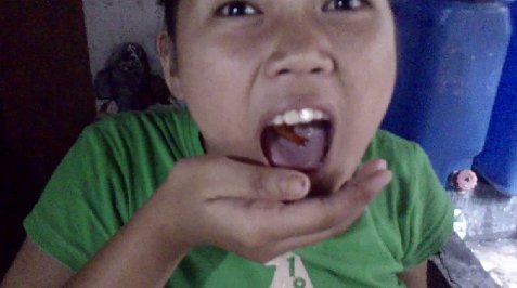 (image for) Kimberly Puts a Fish in Her Belly